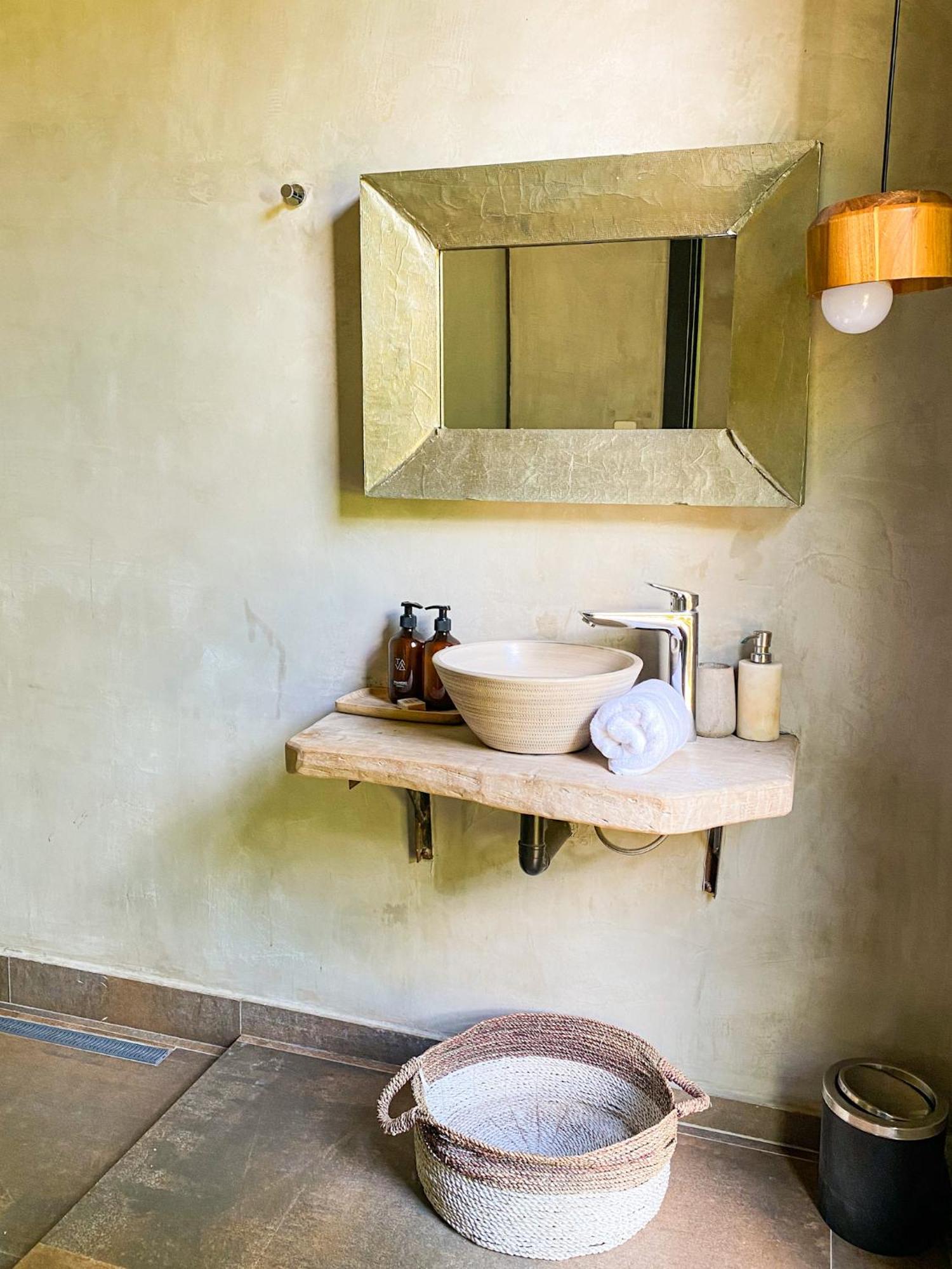 Tava Glamping Cerro Hotel ซาน เบอนาร์ดิโน ภายนอก รูปภาพ
